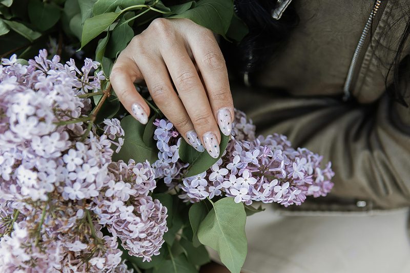 11 uñas de primavera para lucir en abril-mayo 2025