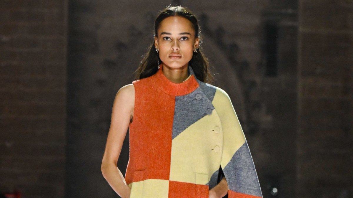 La Colección Crucero 2026 de Louis Vuitton debutó en el histórico Palais des Papes en Aviñón