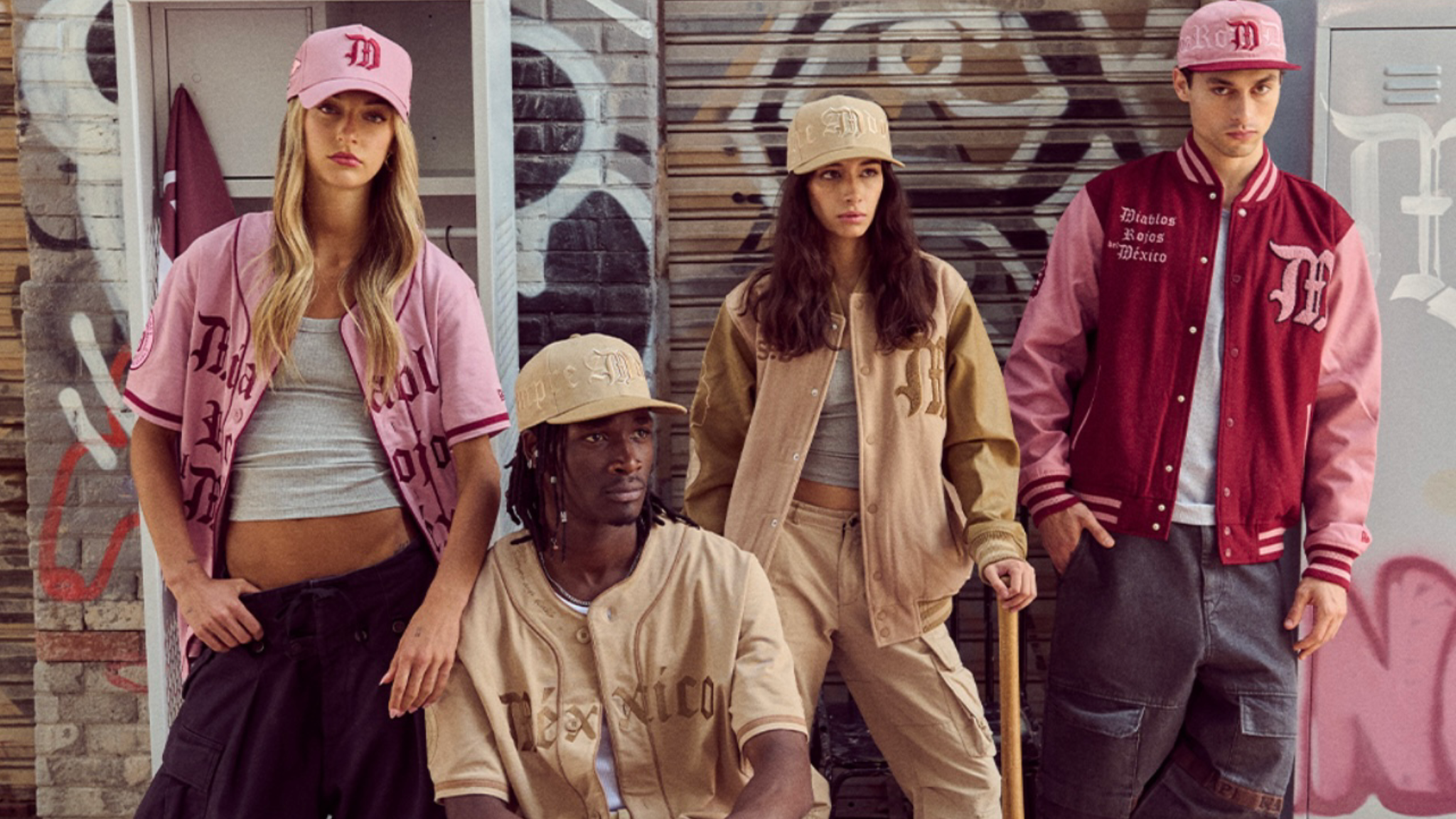 Streetwear con sangre escarlata: Diablos Rojos y Rodrigo Roji lanzan colección con New Era