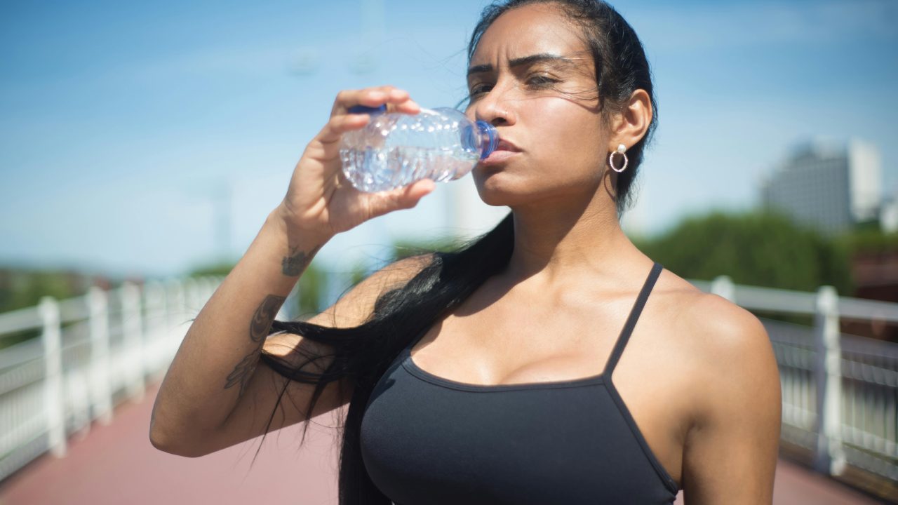 4 tips para hidratarte de forma más inteligente