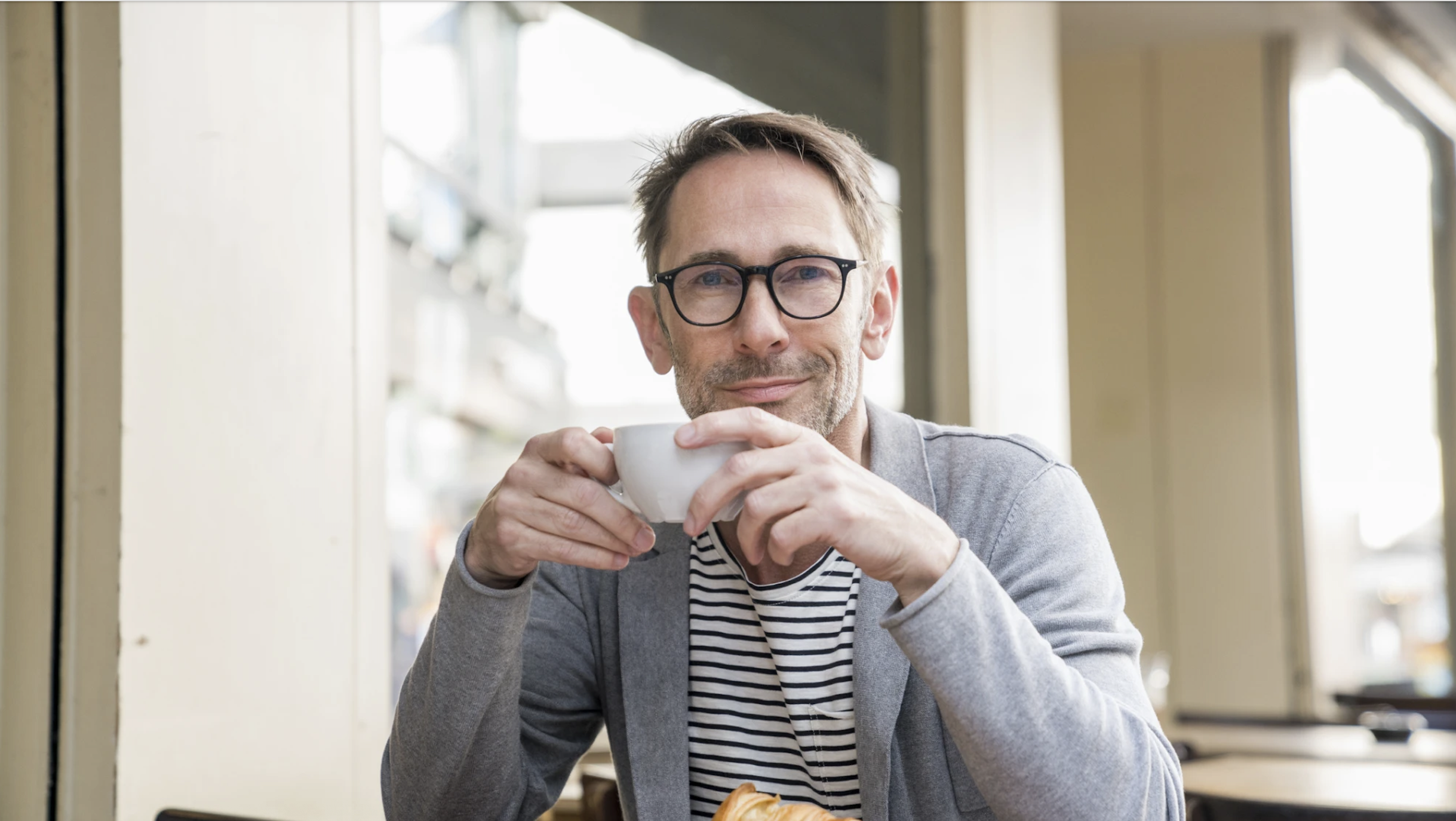 a-que-edad-deberias-dejar-de-tomar-cafe-esto-dice-la-ciencia