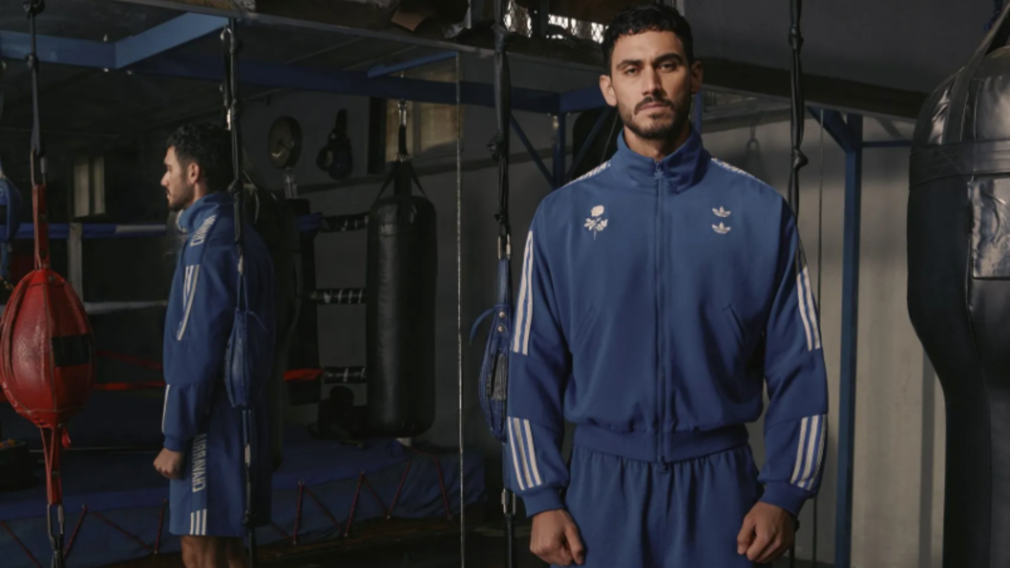 adidas-originals-x-willy-chavarria-ss25-la-colaboracion-que-transforma-el-streetwear-en-lujo-urbano