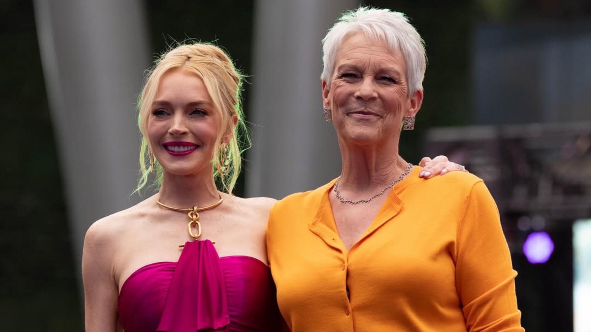 Jamie Lee Curtis y Lindsay Lohan enloquecen a México: la premier más nostálgica del año