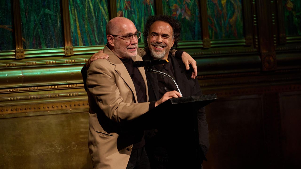 El reencuentro de Inárritu y Arriaga con motivo del 25 aniversario de Amores Perros