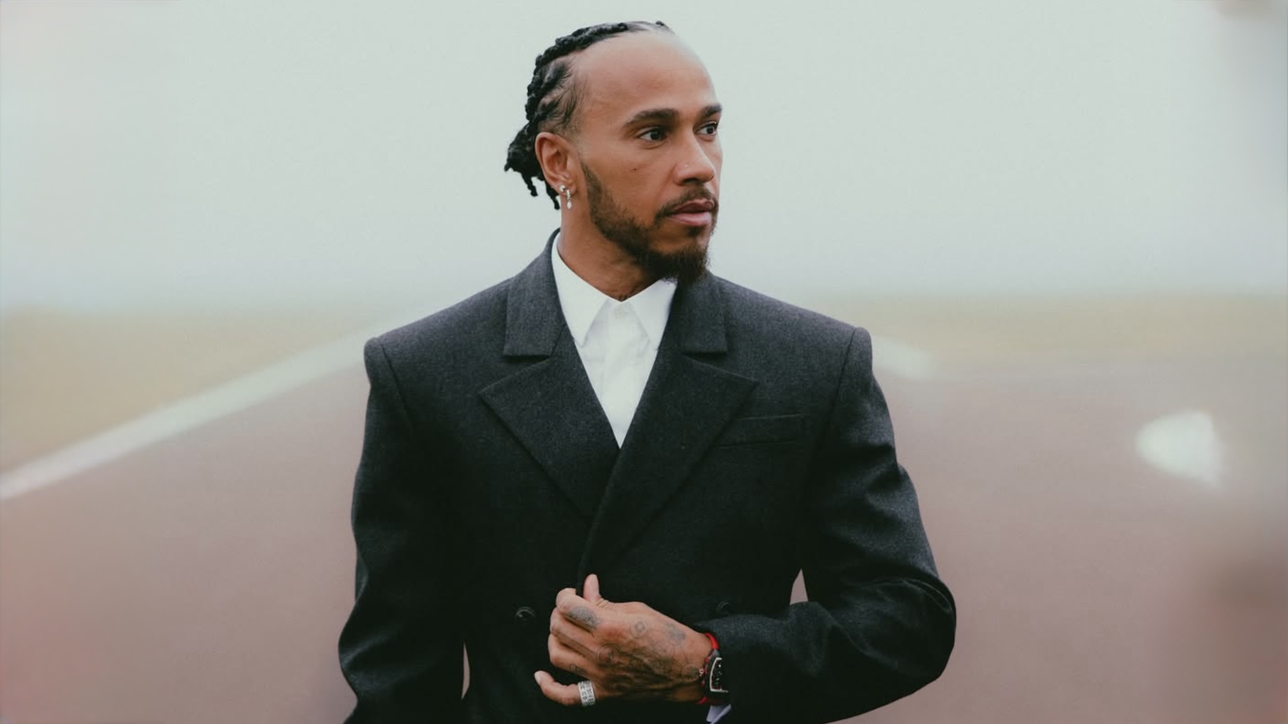 Lewis Hamilton y su guía de perfumes de lujo