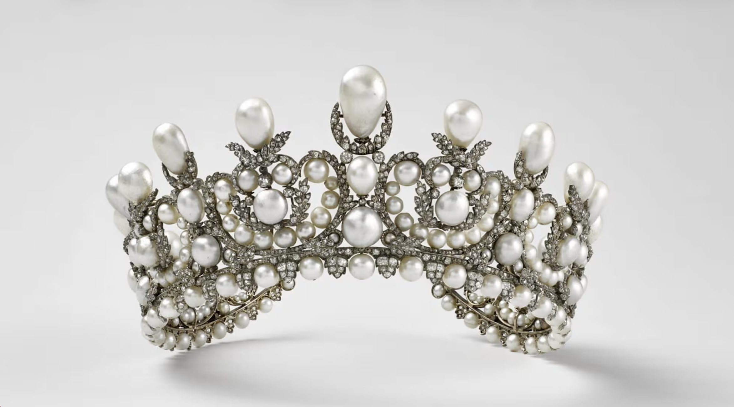 videos-del-robo-de-las-joyas-del-louvre-valoradas-en-88-millones