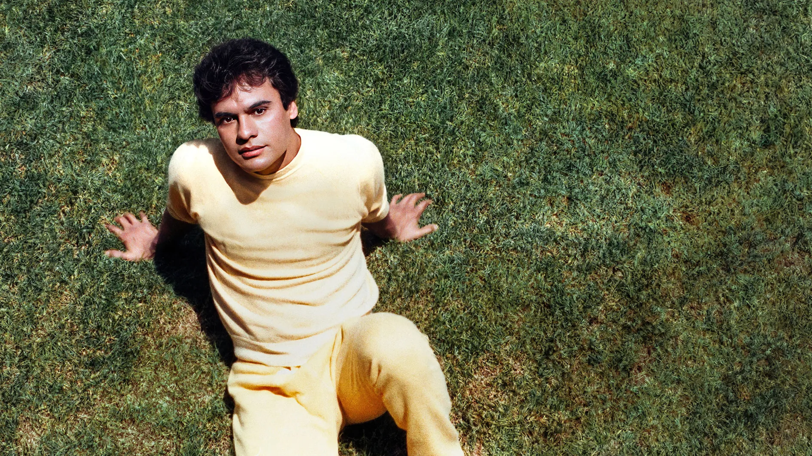 Poesía para el alma: las mejores letras de Juan Gabriel que siguen tocando corazones