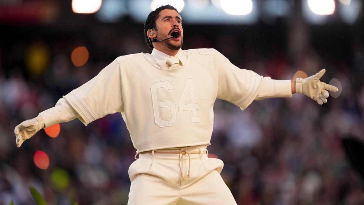 bad-bunny-agradece-a-los-trabajadores-de-zara-tras-su-historico-show-en-el-super-bowl