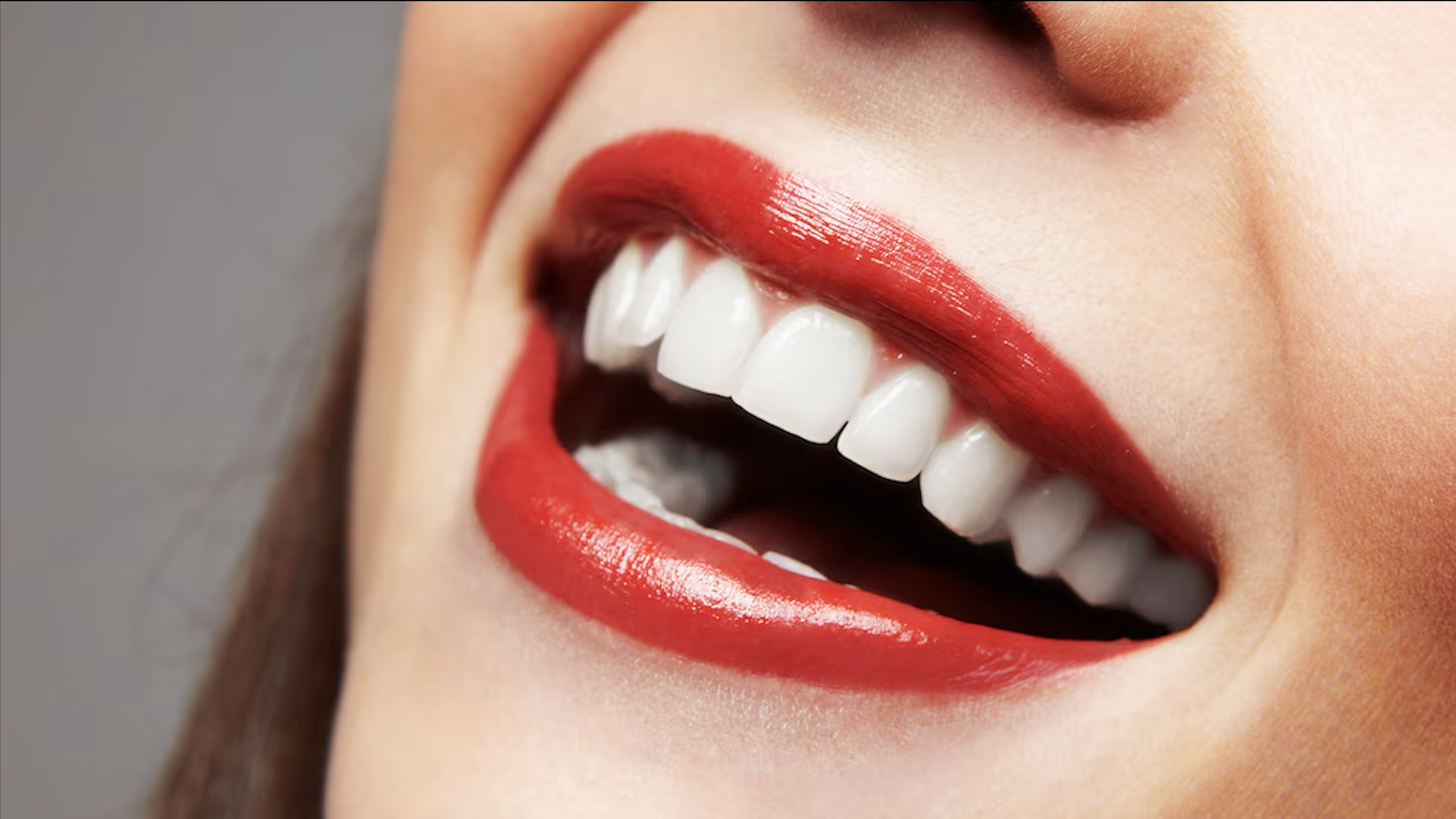 Cómo blanquear los dientes en casa sin gastar mucho: trucos efectivos para una sonrisa más blanca y saludable