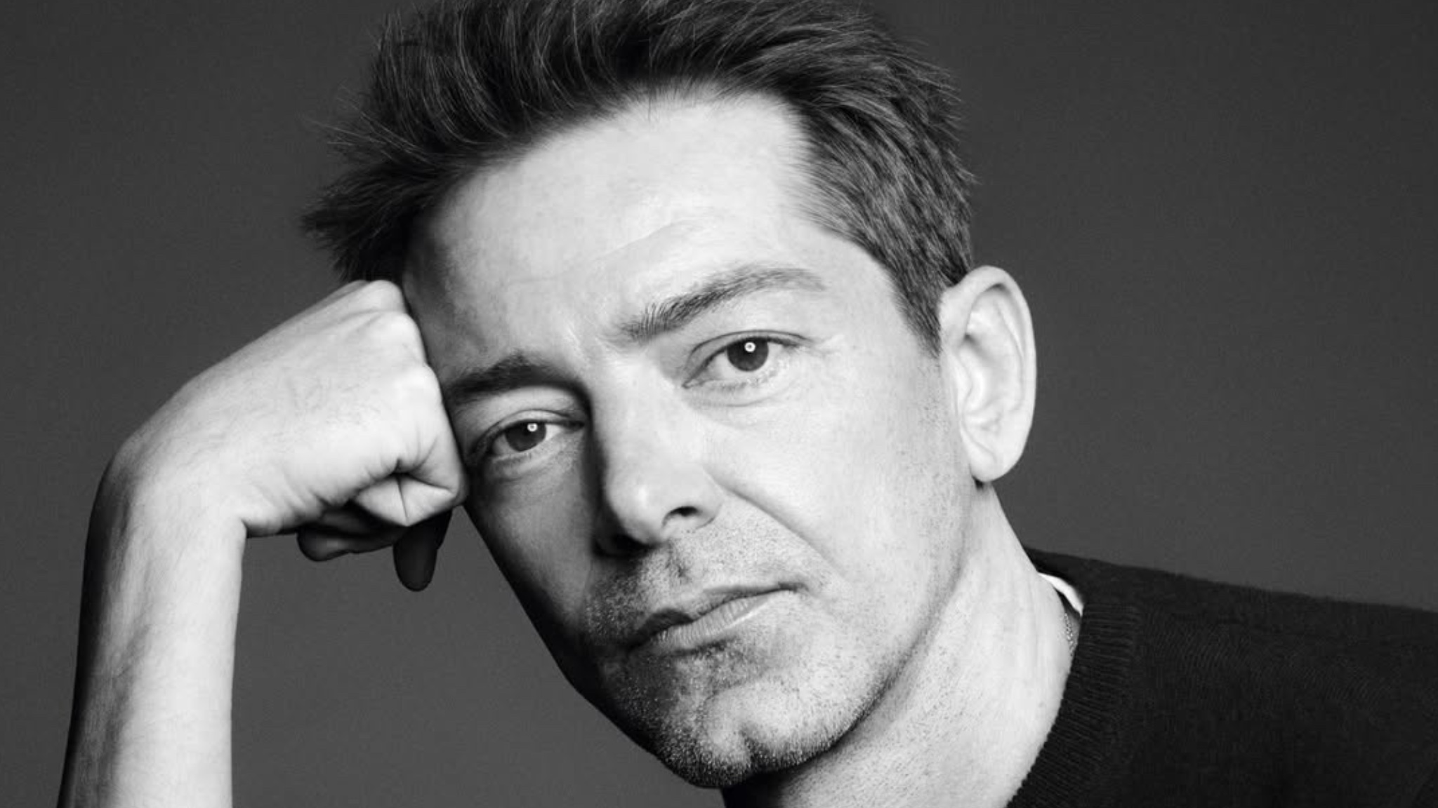 pieter-mulier-toma-el-timon-creativo-de-versace-el-movimiento-que-redefine-el-lujo-italiano-2