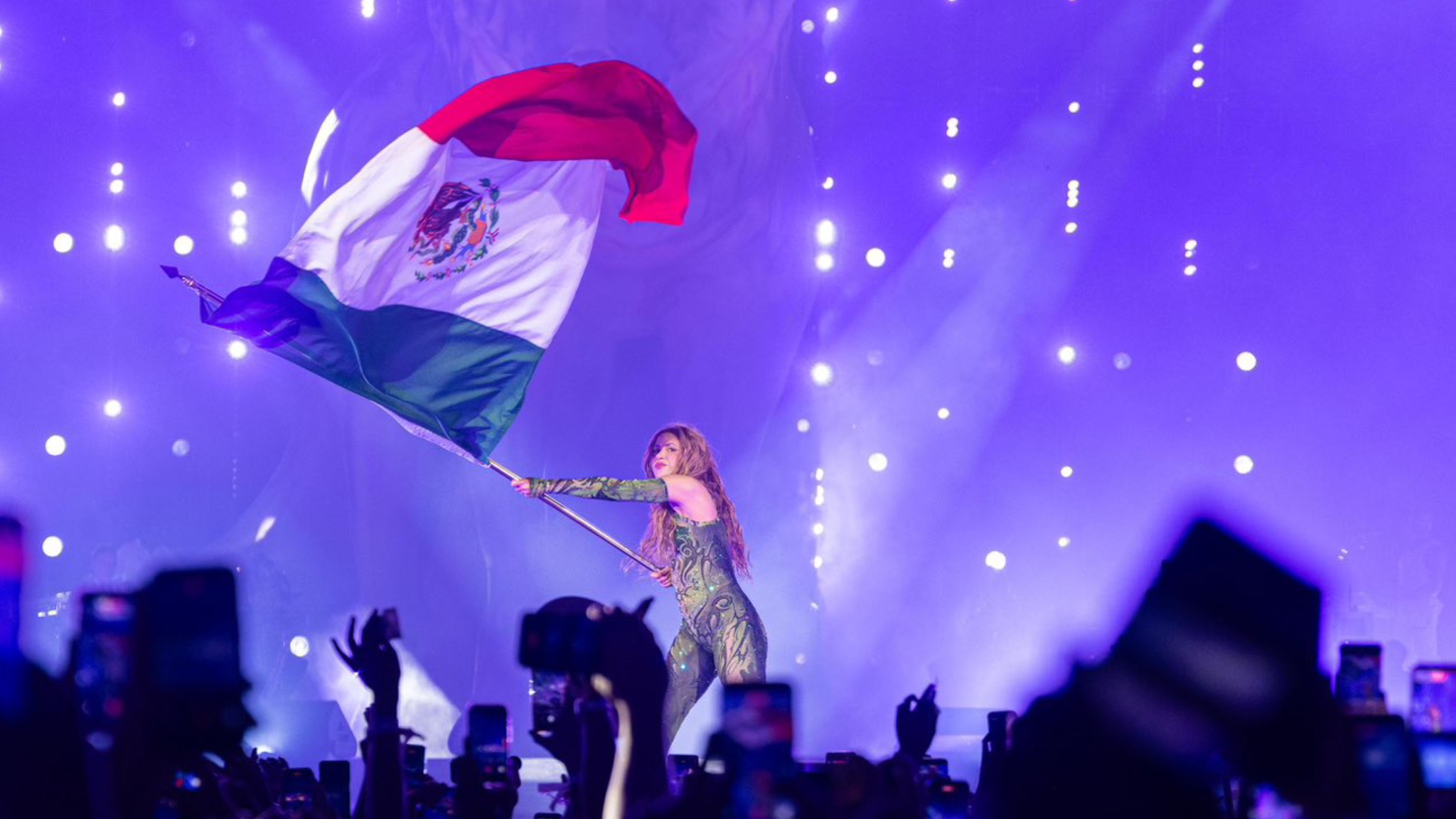 Shakira rompe récord histórico en el Zócalo CDMX con 400 mil asistentes