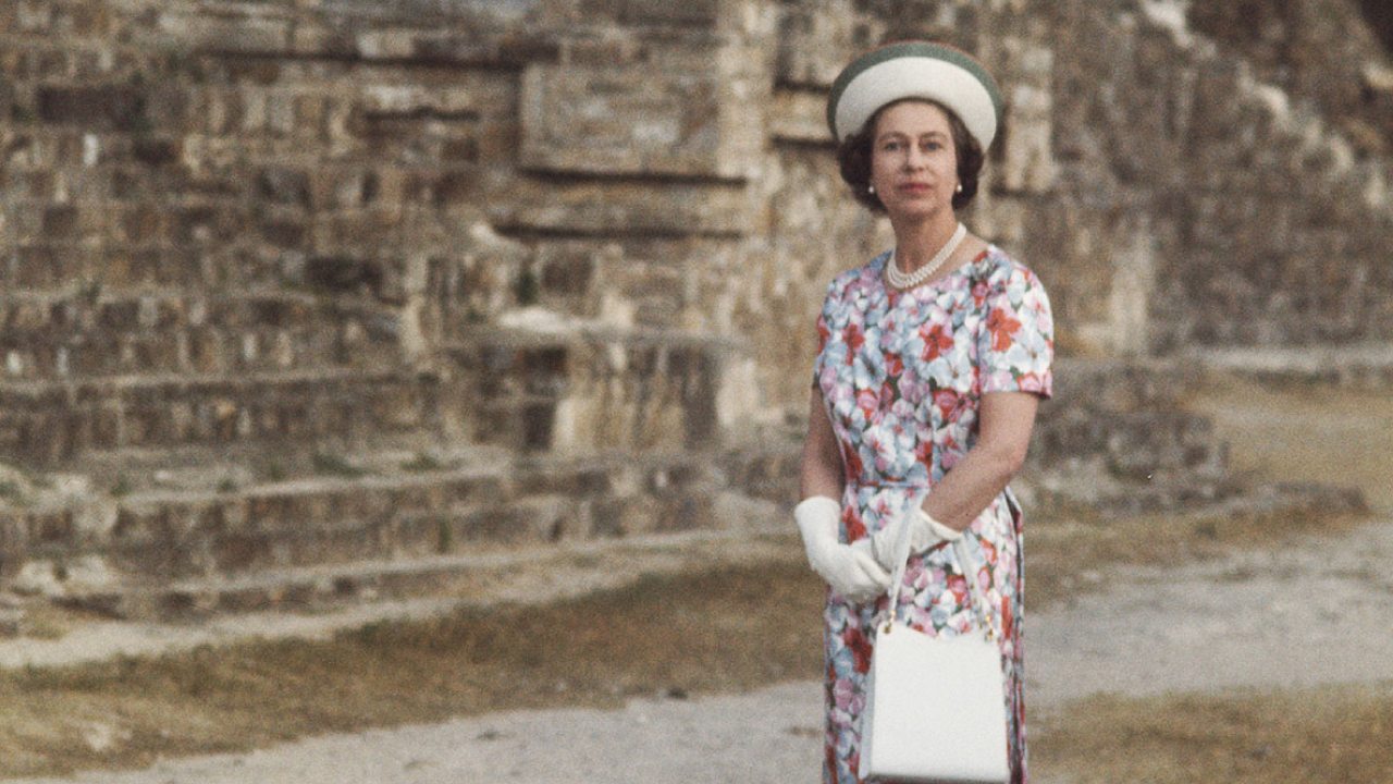 Cuando la reina Isabel II estuvo en México y visitó una famosa zona arqueológica