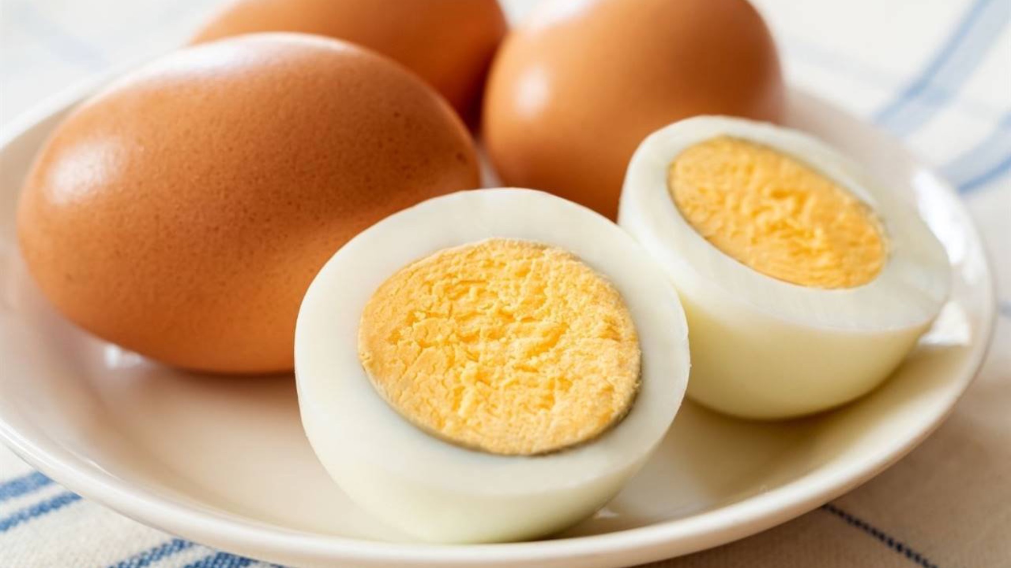 10 beneficios del huevo duro que sí están comprobados por la ciencia