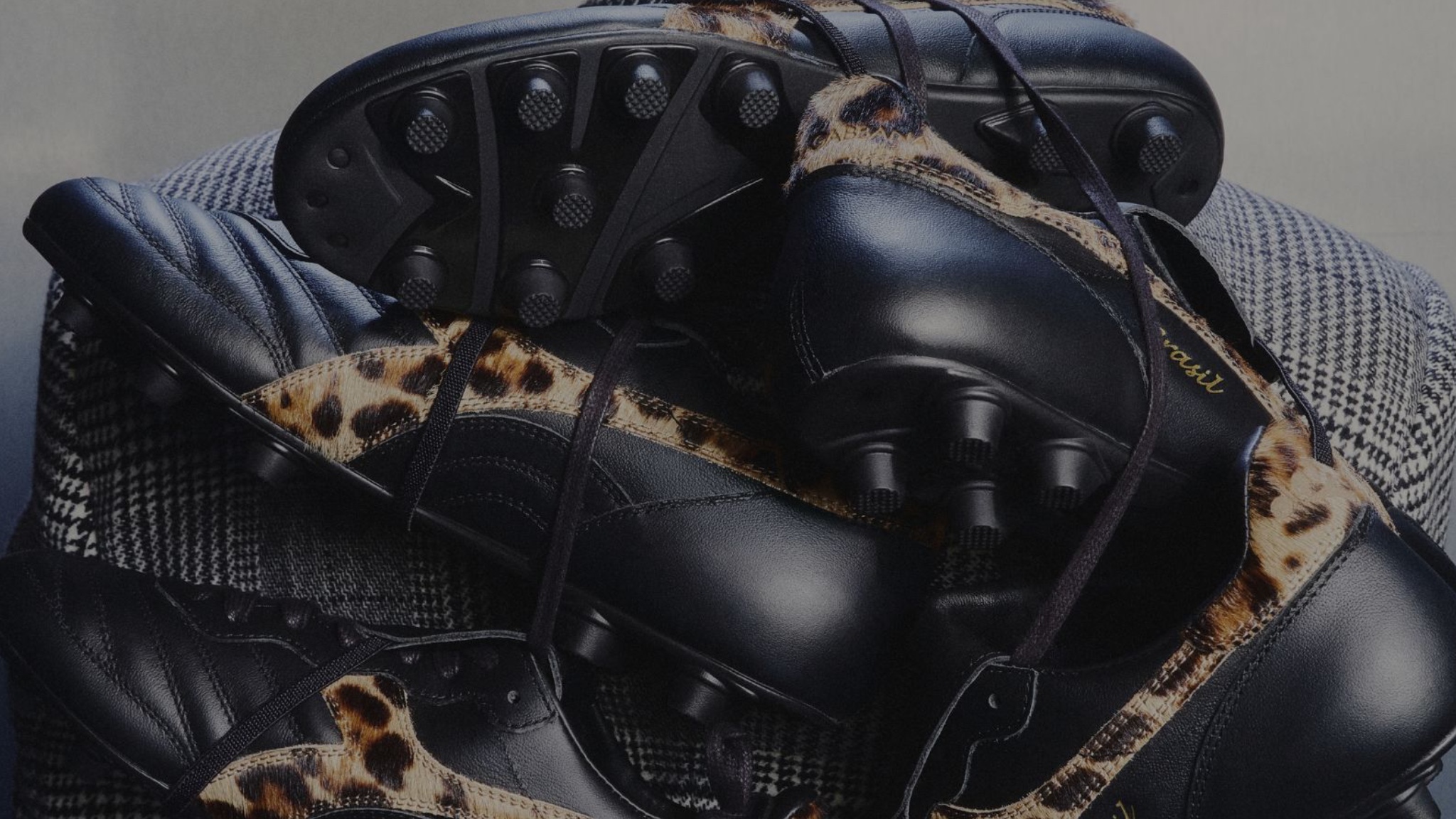 Dolce&Gabbana y Diadora lanzan los tenis futboleros más elegantes del año