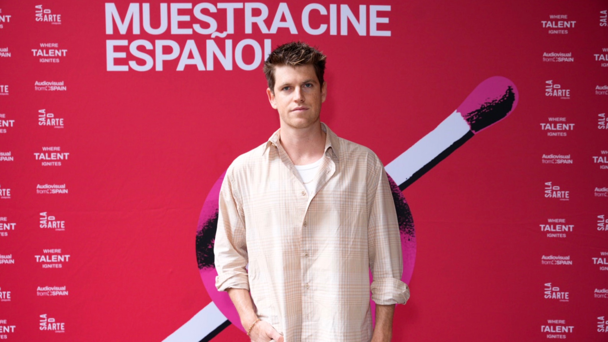 Miguel Bernardeau llega a México para presentar La Tarara, el cortometraje que celebra el talento creativo de España