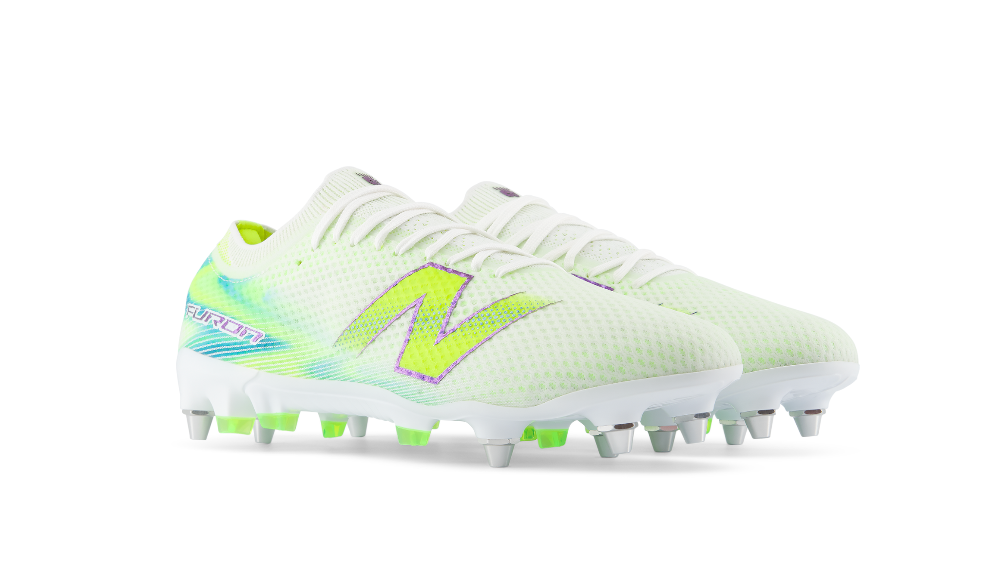 New Balance lanza el Furon v9, su tachón de fútbol más ligero hasta ahora