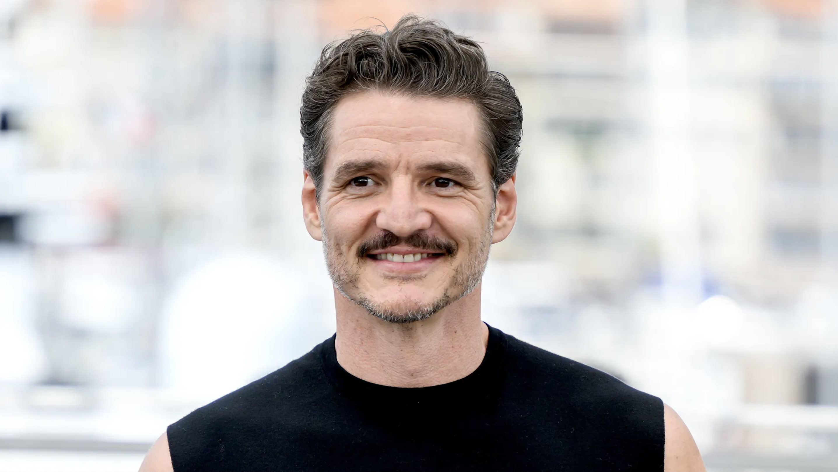 thetitle.mx:wellness:la-rutina-fitness-de-pedro-pascal-a-los-51-anos