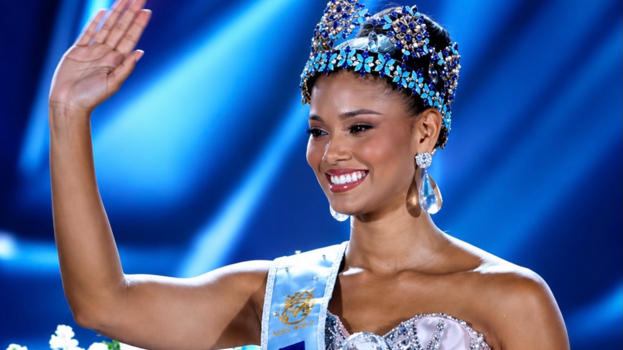 Joheirry Mola de República Dominicana conquista la corona de Miss World 2026