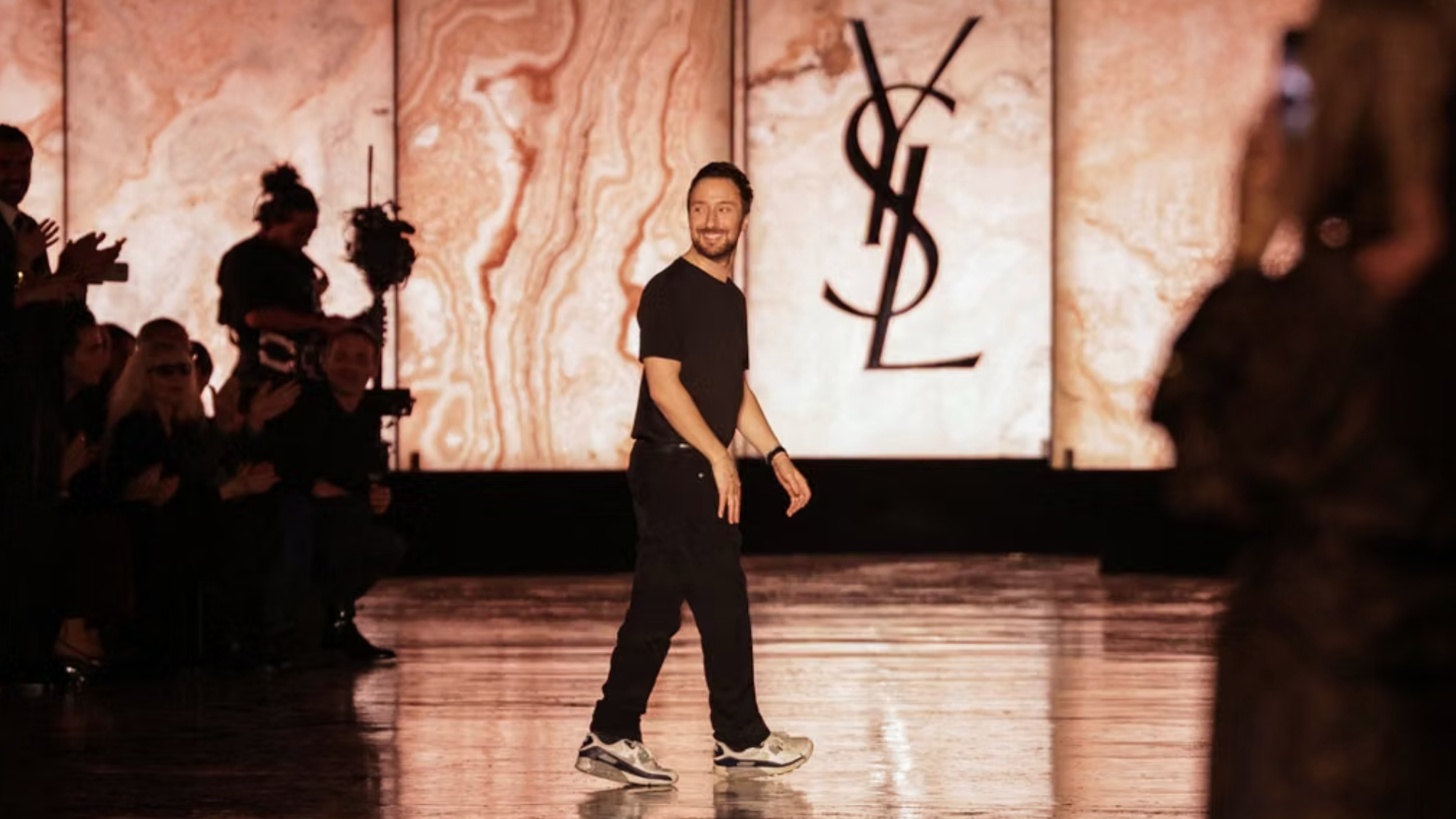 Anthony Vaccarello deja Saint Laurent después de 10 años